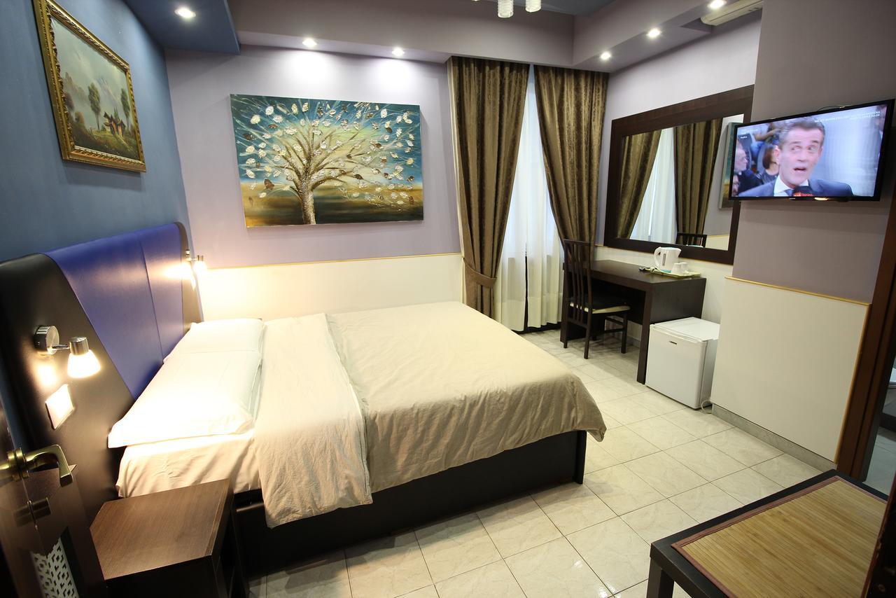 Double Room Private Bathroom