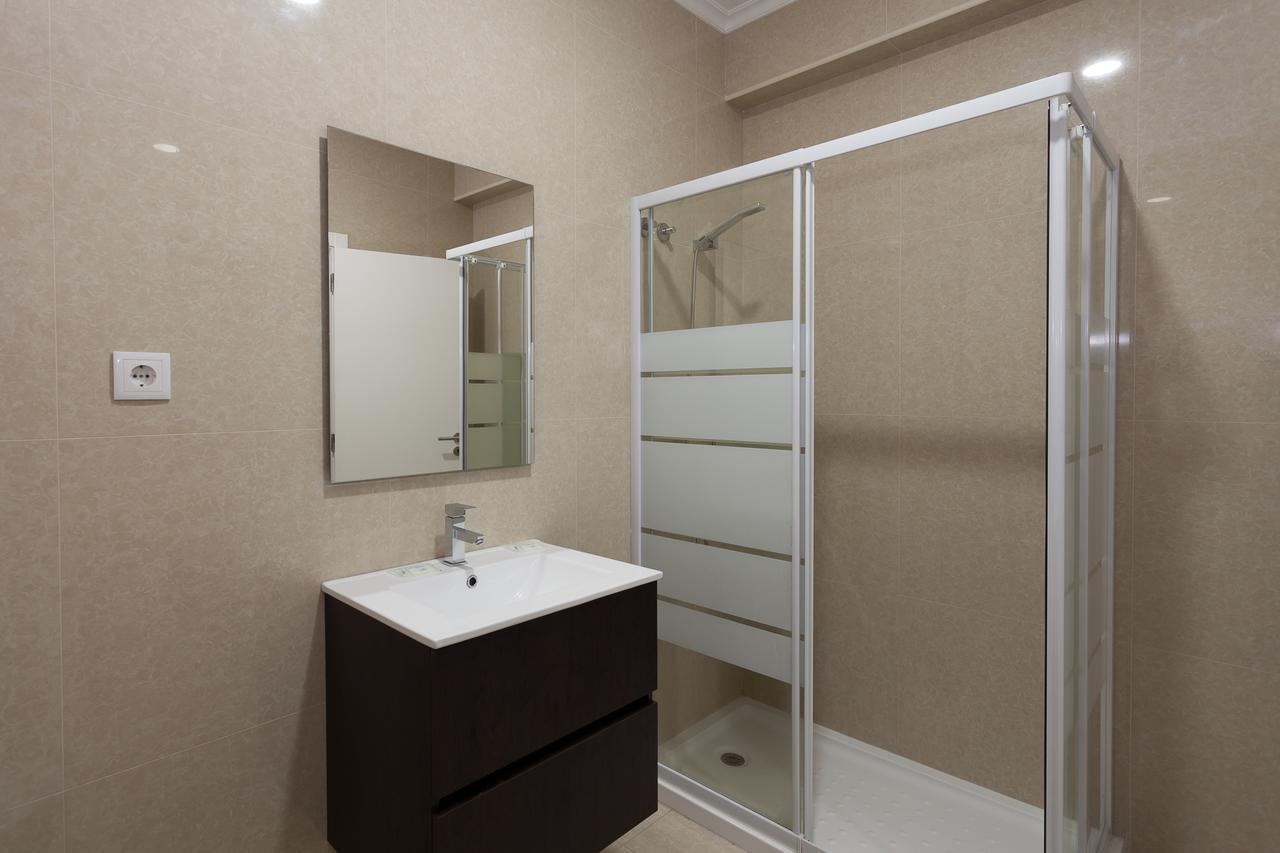 Quarto Duplo com Casa de Banho Privativa