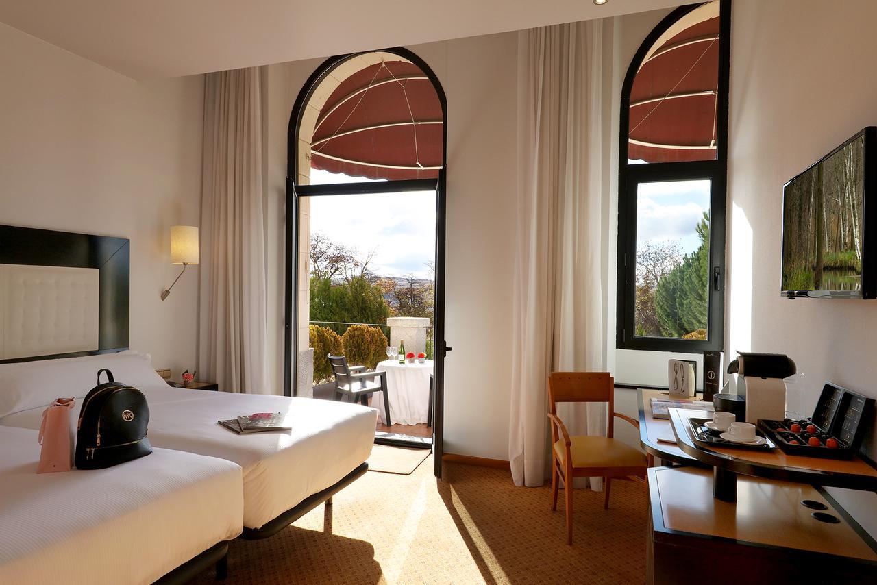 Superior Deluxe Double or Twin Room