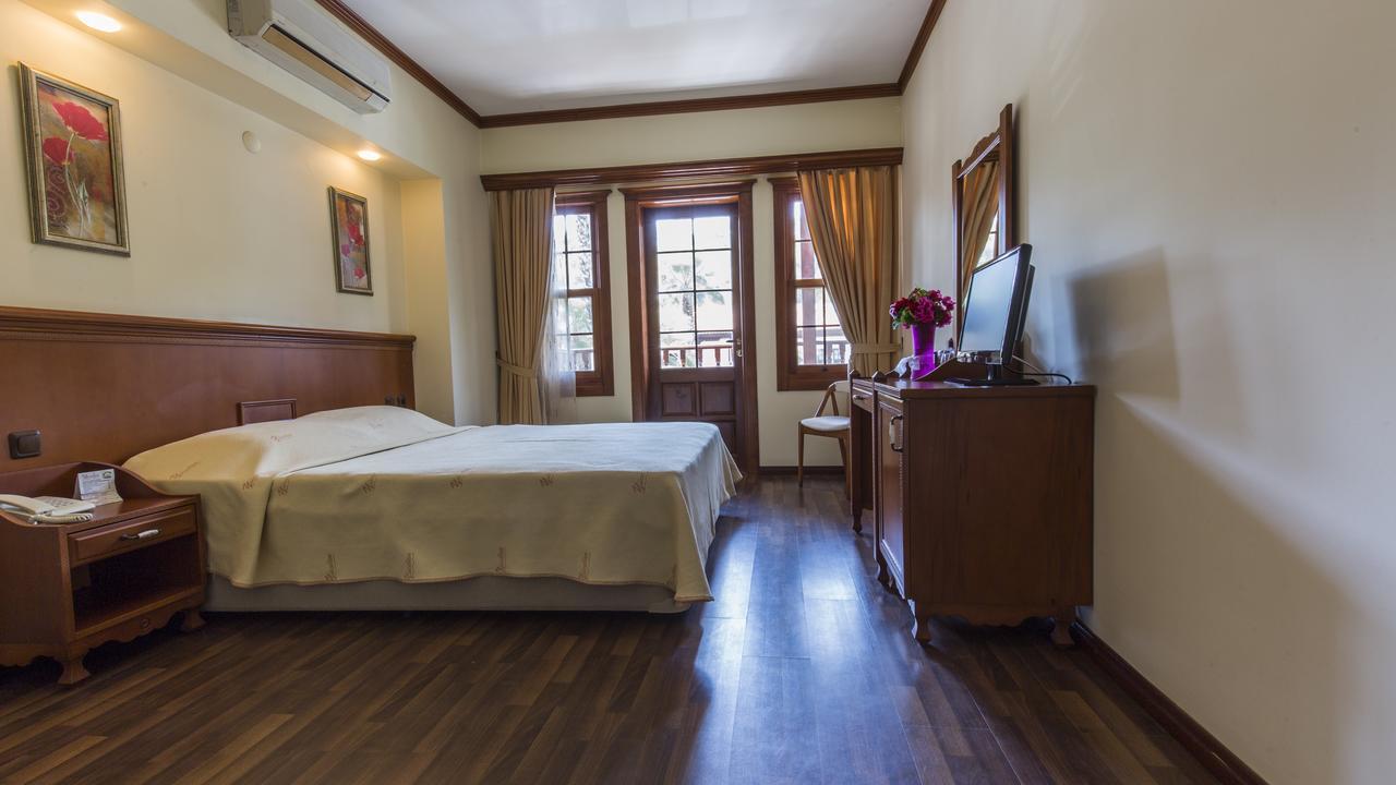 Standard Double or Twin Room,545747043:JPEG