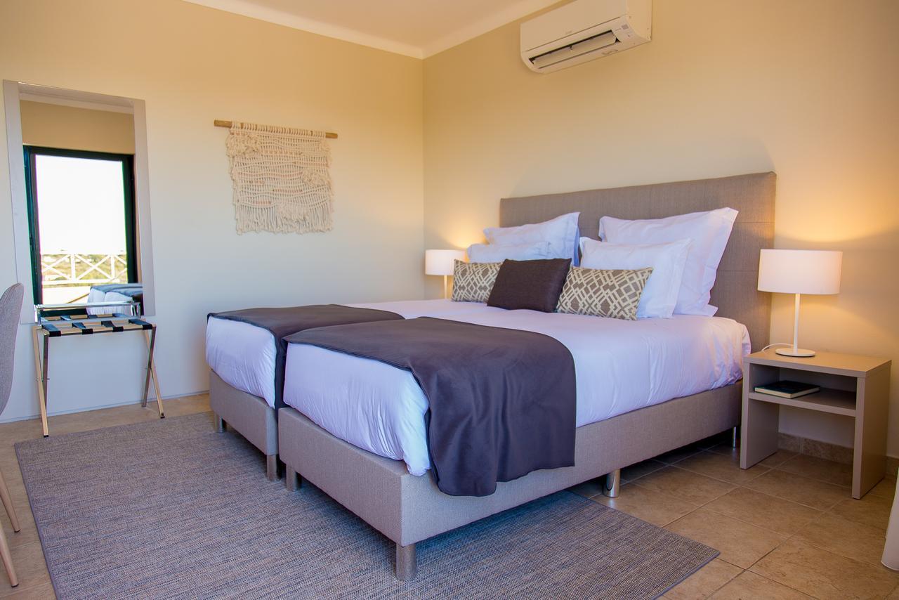 Apartamento Triplex de 2 Quartos com Varanda