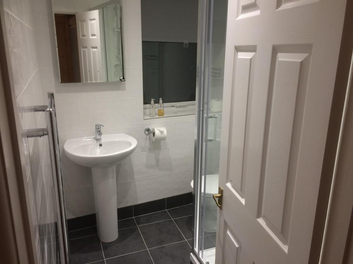 Double or Twin Room Shower