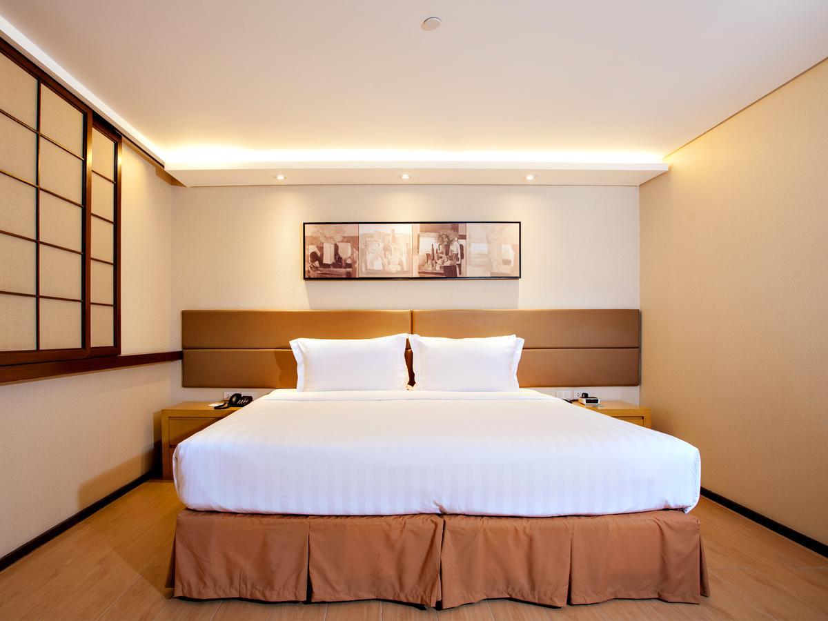 King Room