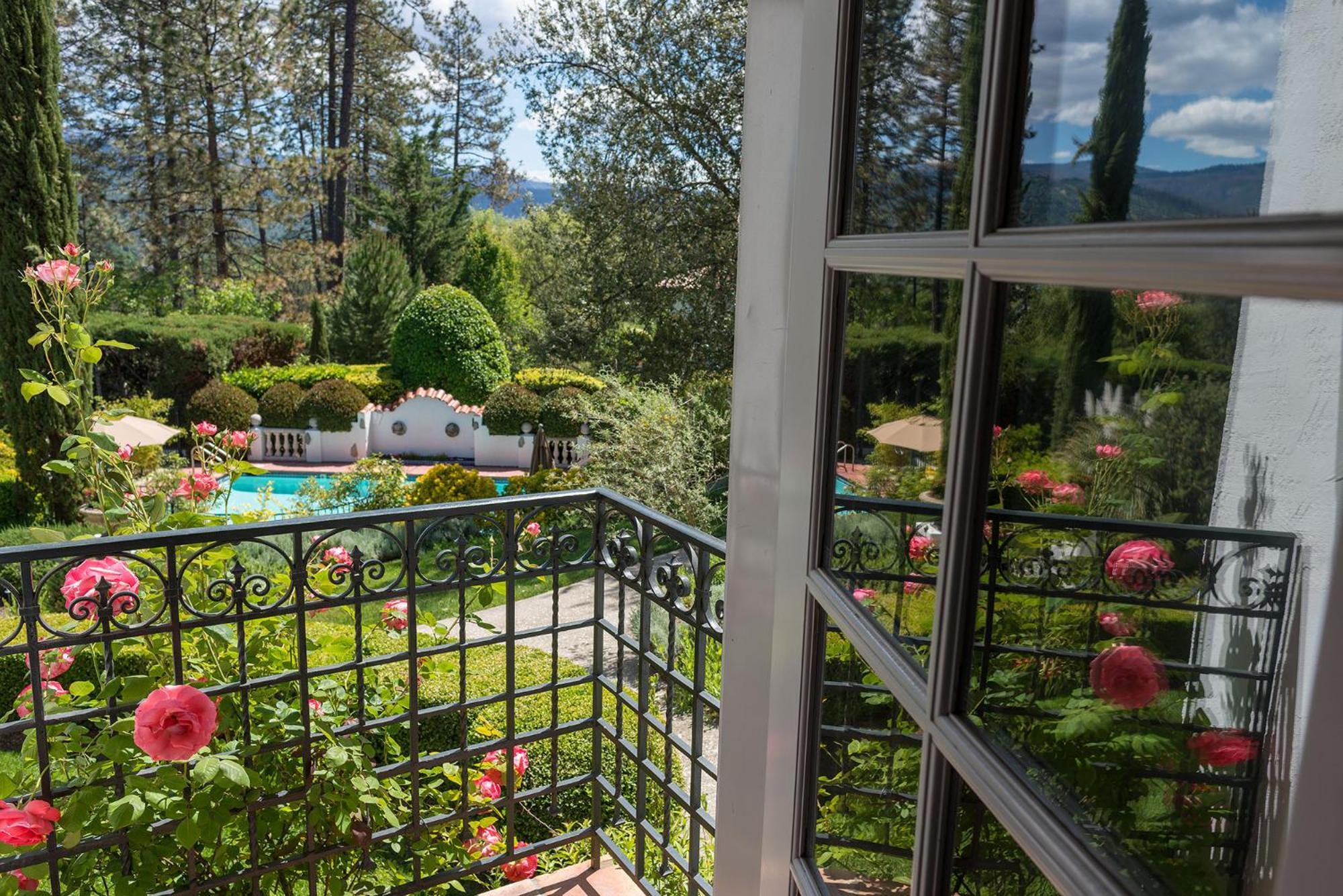 King Room Garden View