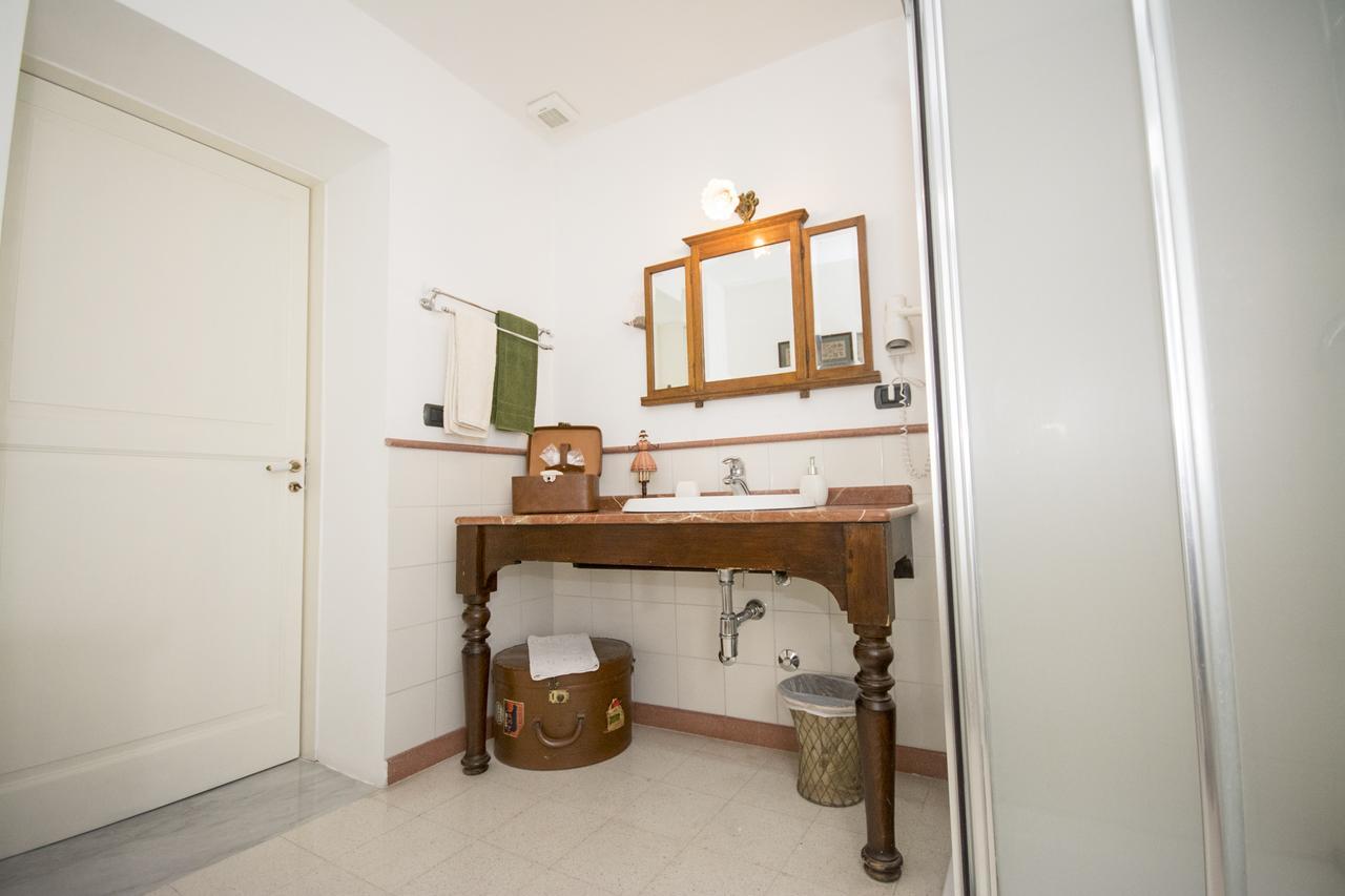 Standard Double Room,887885251:JPEG