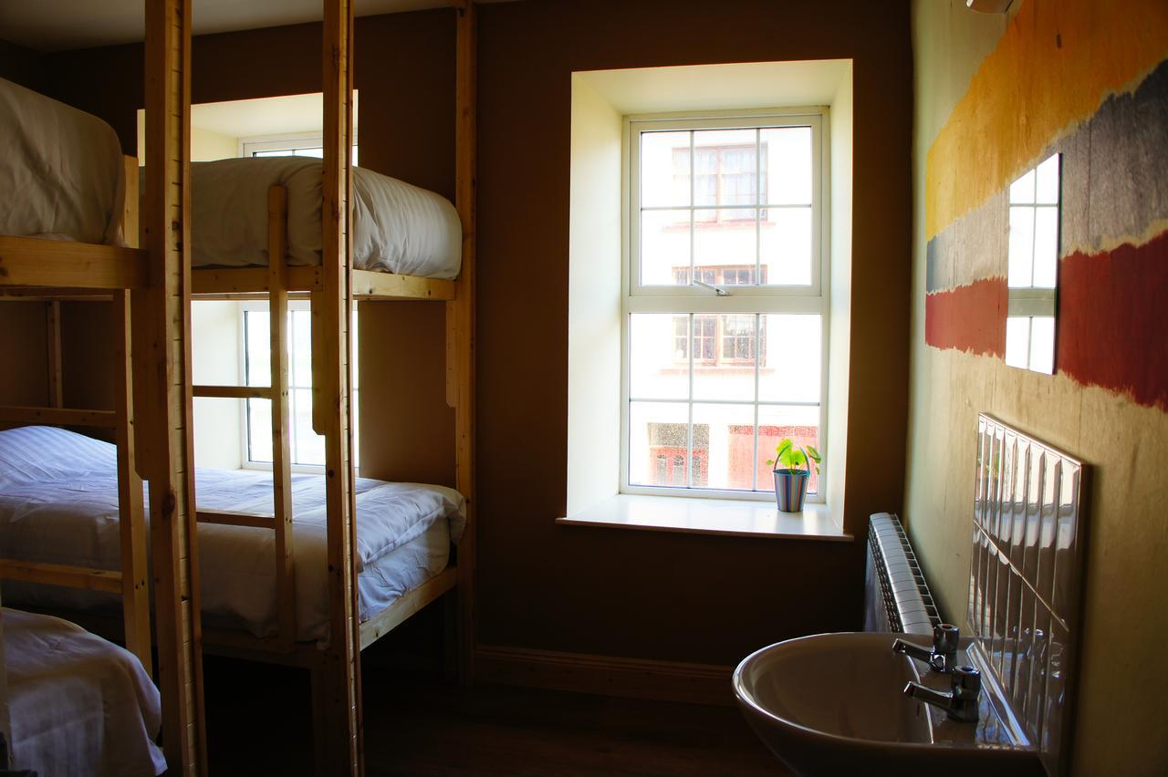 Bed 4-Bed Mixed Dormitory Room