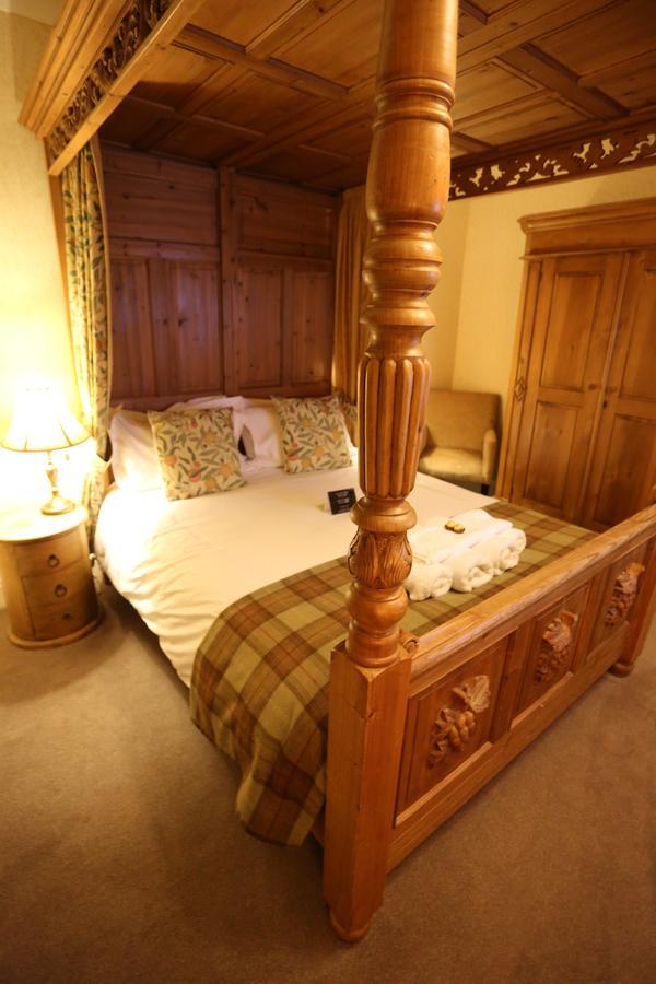 Four Poster Bedroom