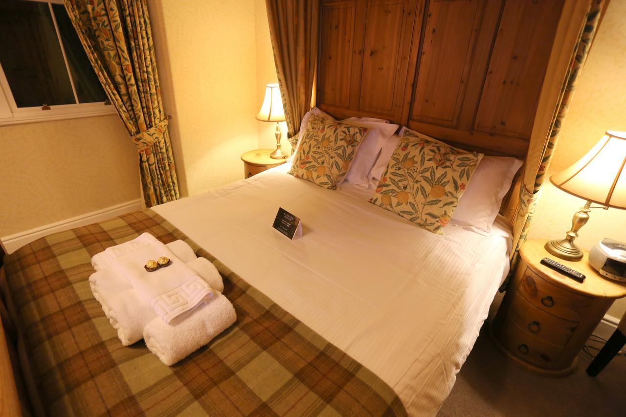 Four Poster Bedroom