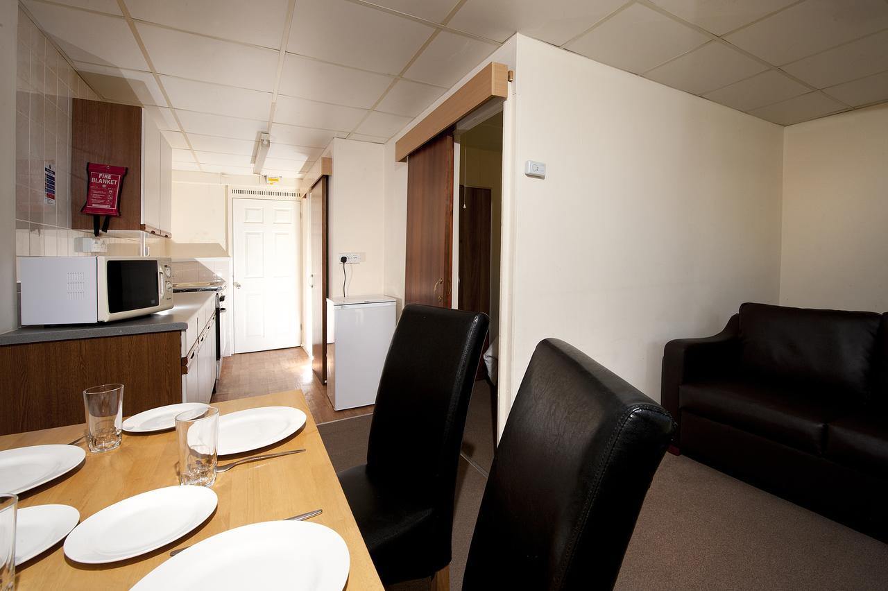 2 Bedroom Bronze Chalet,942943564:JPEG