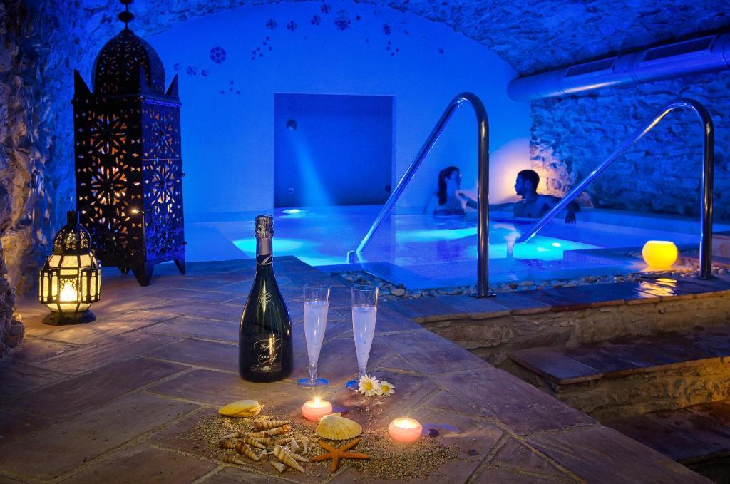 Deluxe Suite Spa Bath,158312046:JPEG