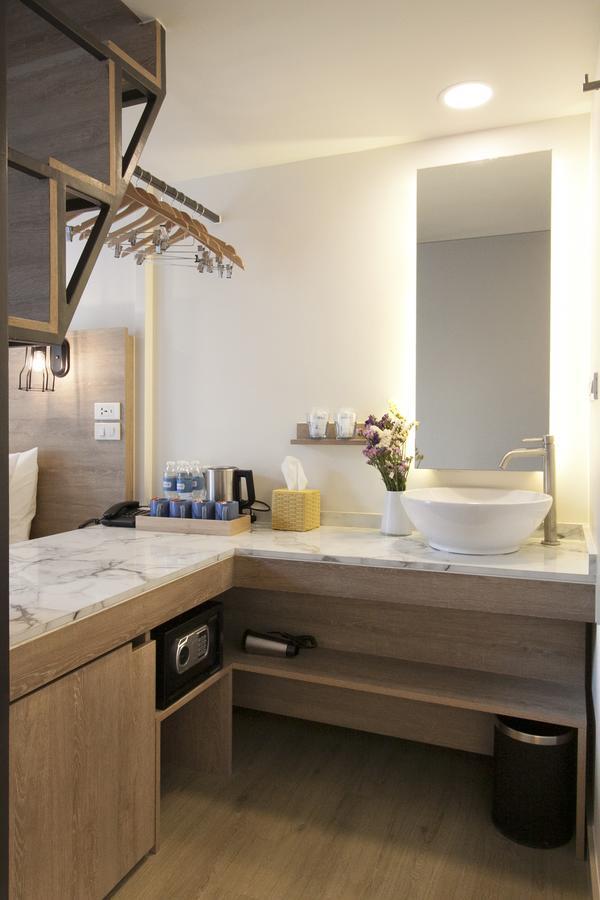 Quadruple King Room