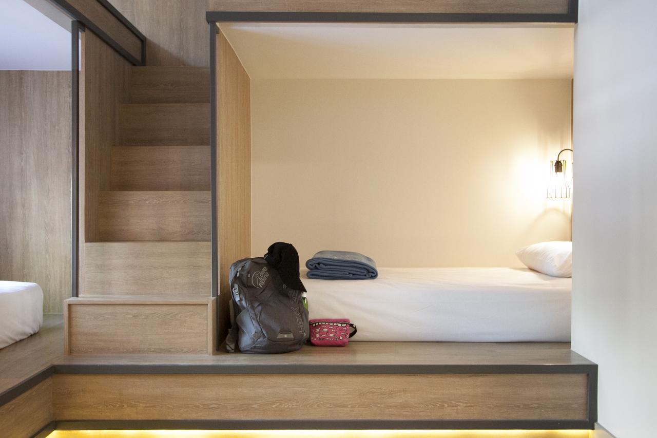 Bed 8-Bed Mixed Dormitory Room