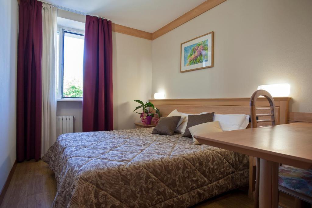 Double or Twin Room,1089564456:JPEG