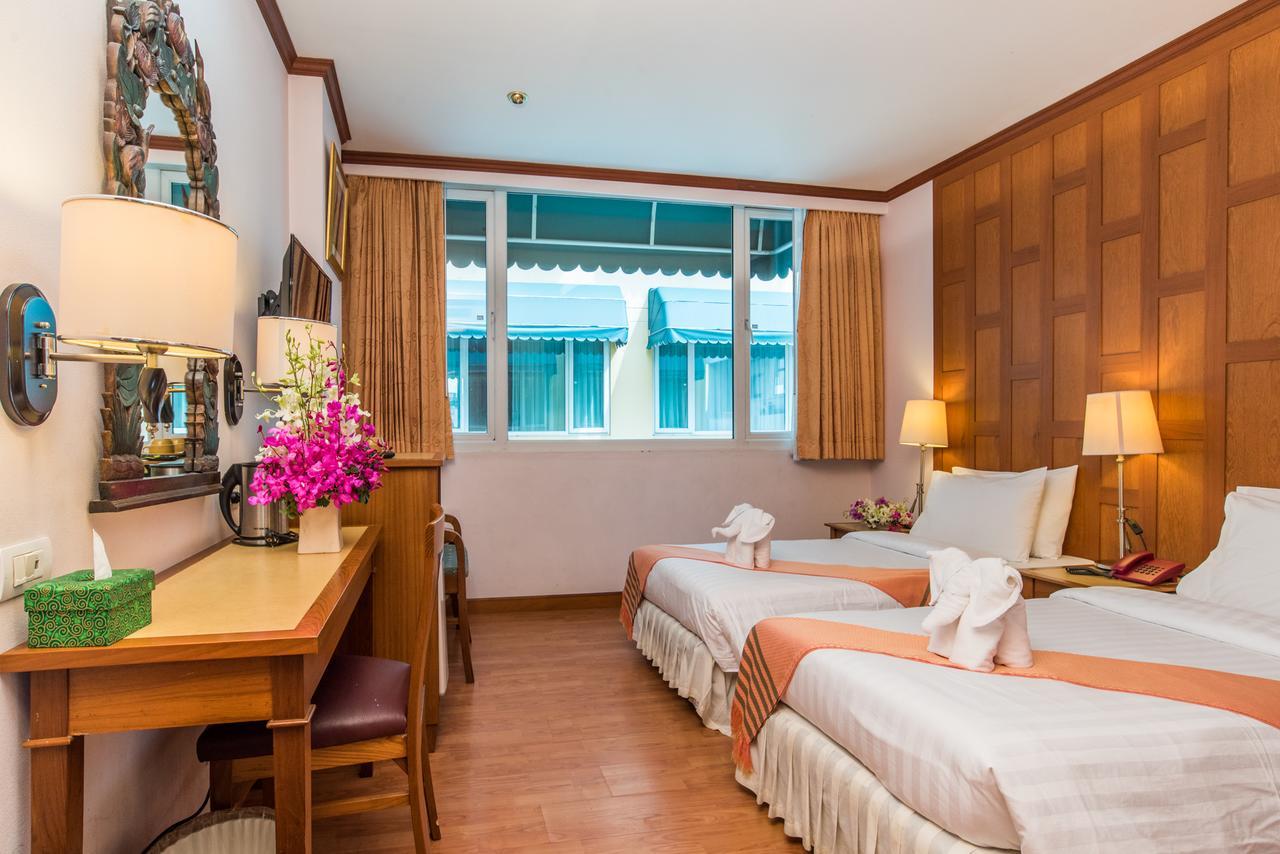 Superior Twin Room