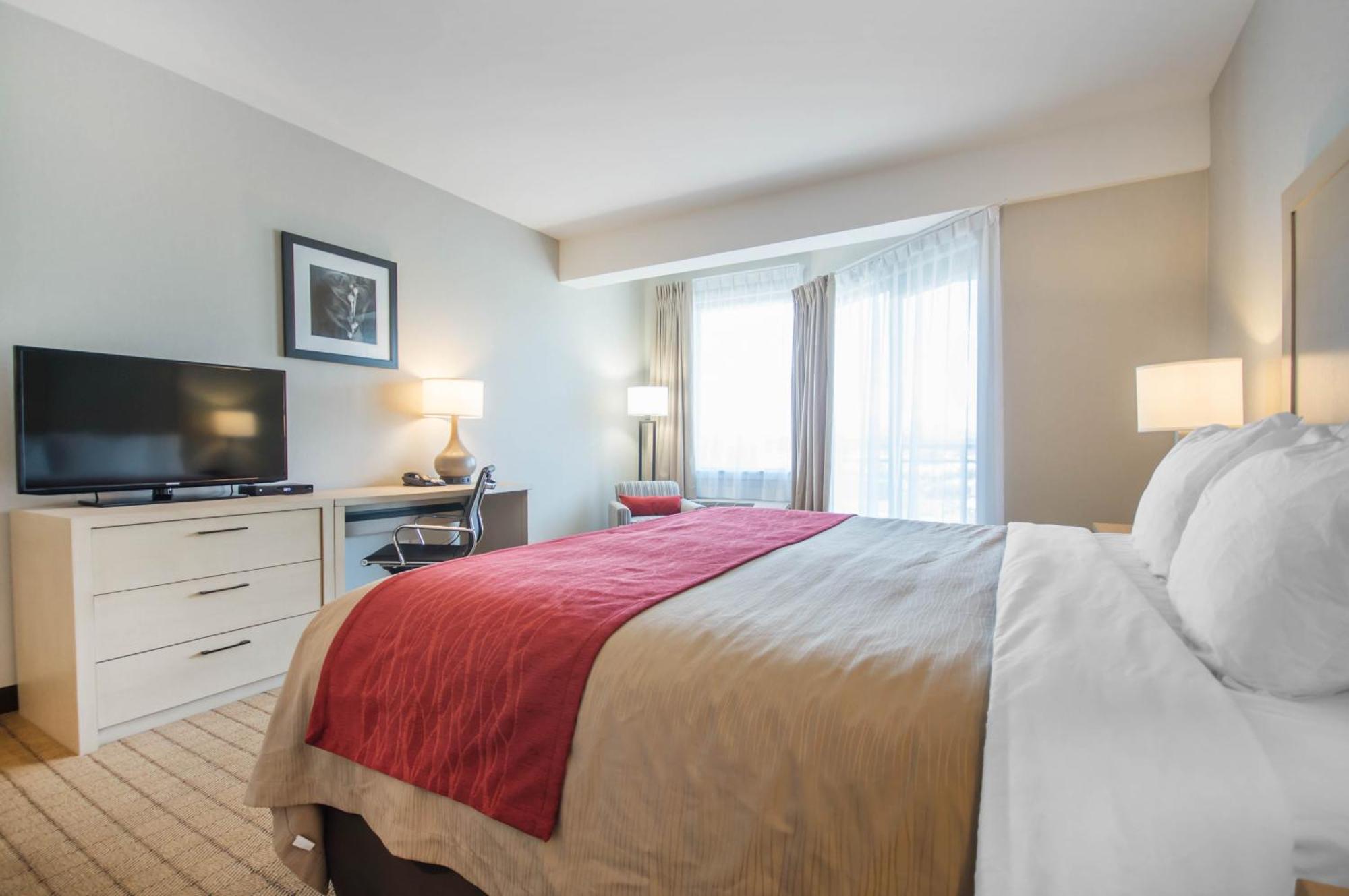 Standaardkamer met Kingsize Bed en Gedeeltelijk Uitzicht op de Oceaan