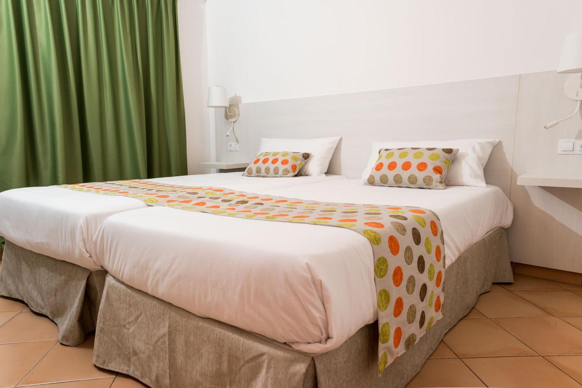 One-Bedroom Comfort Apartment Balcony or Terrace