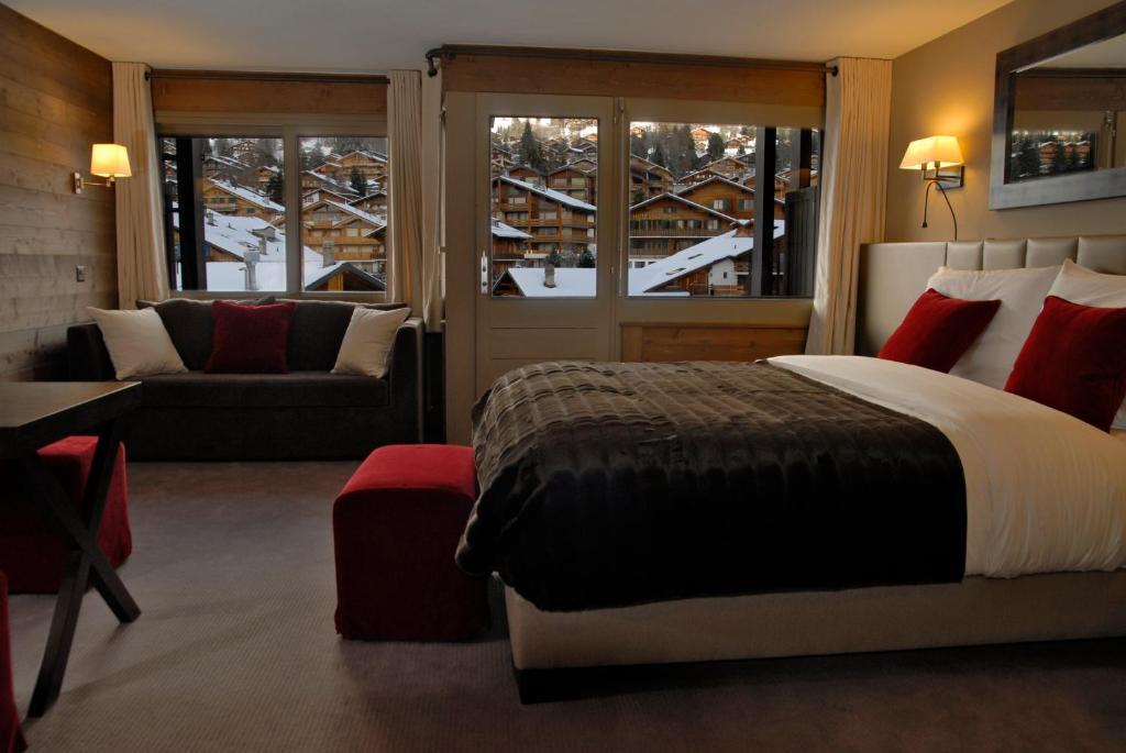 Junior Suite Village View