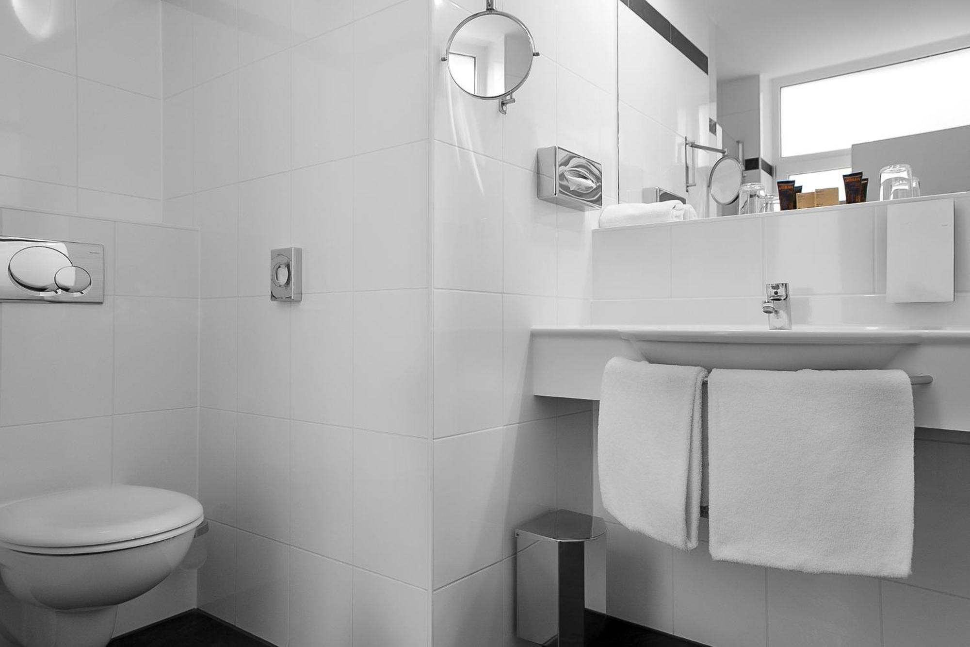 Double or Twin Room,577947426:JPEG
