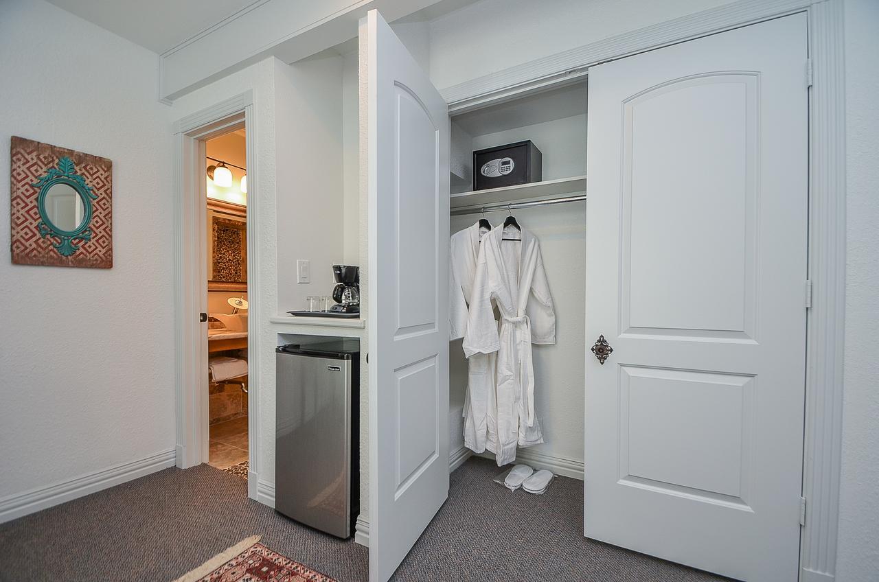 Voyager Room