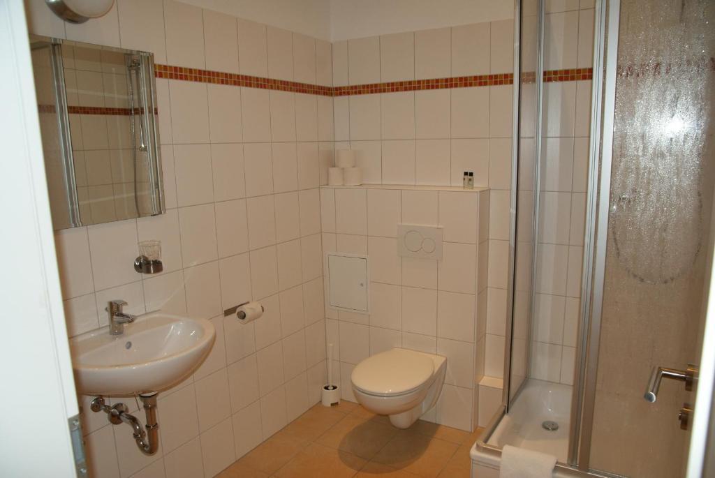 Double Room Private Bathroom