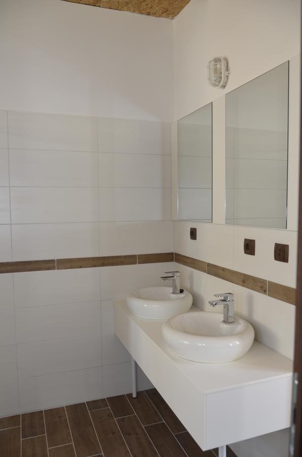 Bed op een Vrouwenslaapzaal met 8 Bedden