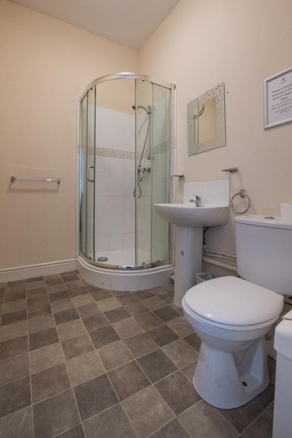 Double Room Private Bathroom