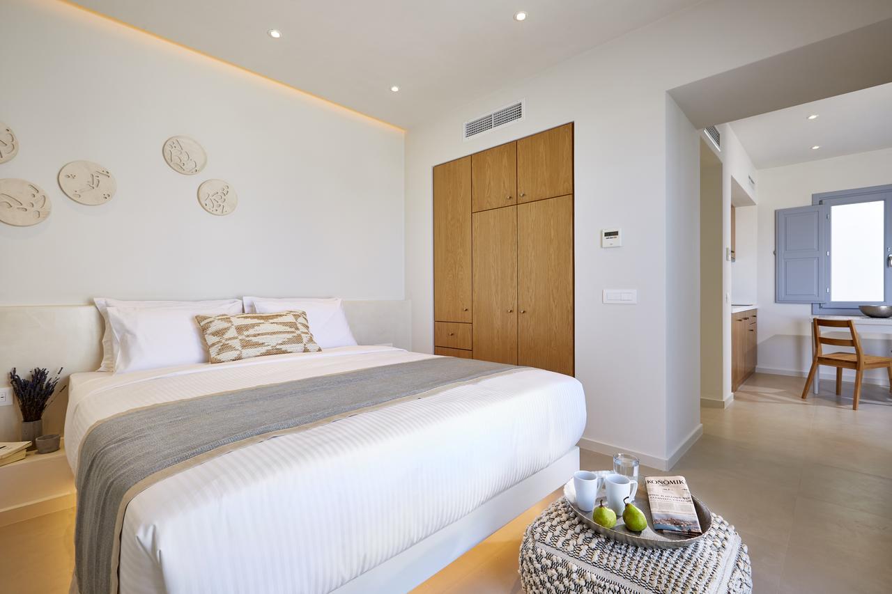 Junior Suite Hot Tub Partial Sea view or Lower courtyard