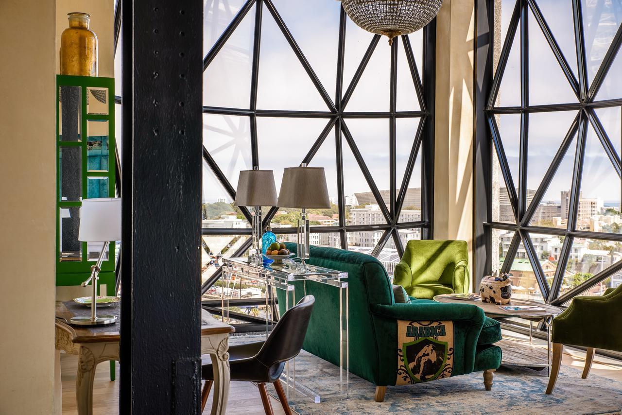 Deluxe Superior Suite