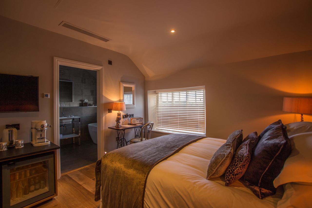 GOLDINGS King Room