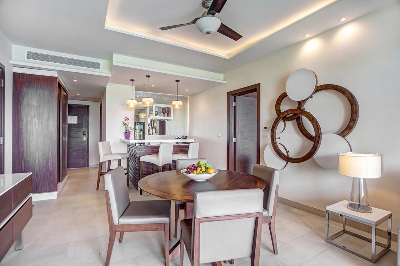 Suite Penthouse 1 Chambre Deluxe avec Terrasse et Bain à Remous - Vue sur Océan