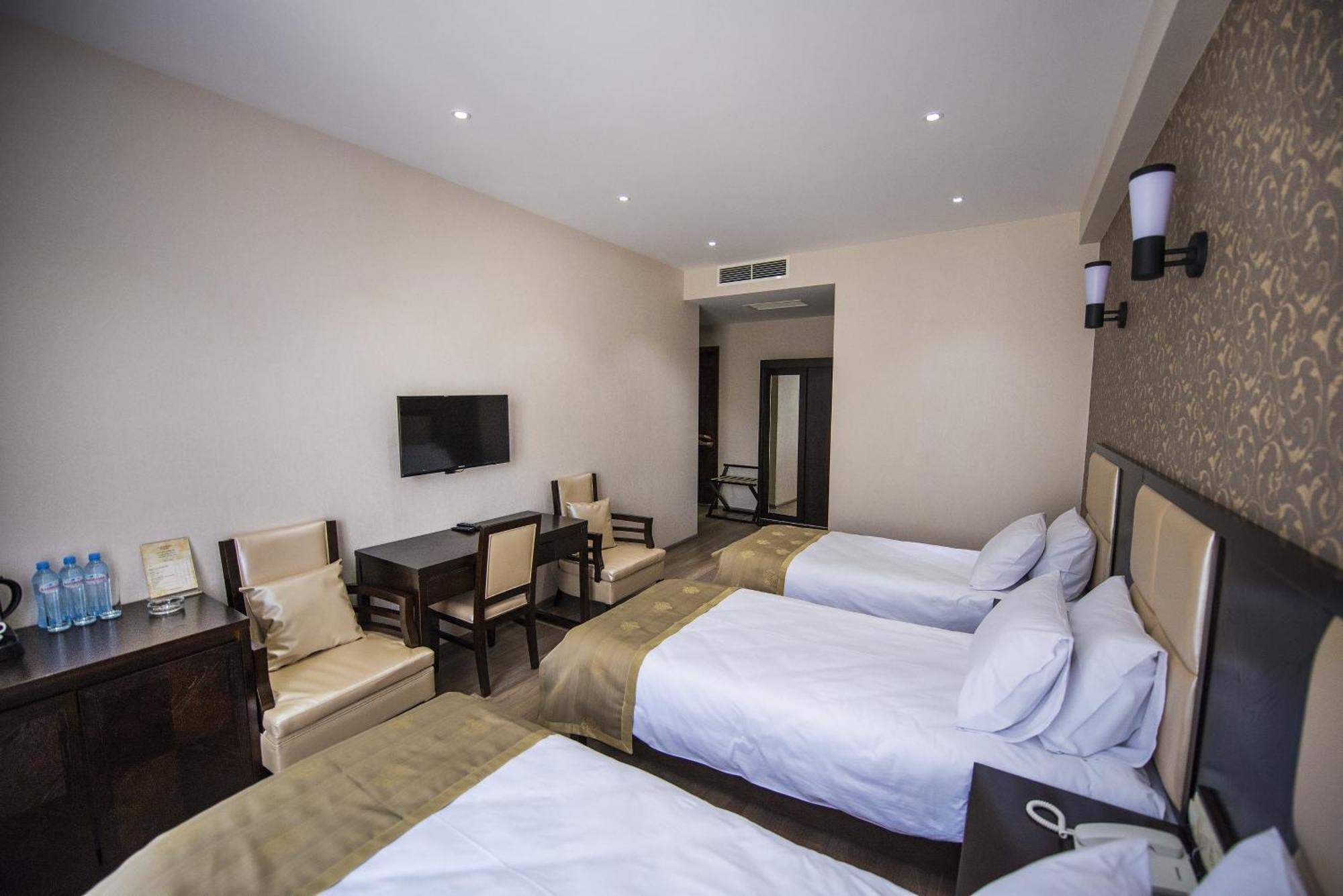 Classic Triple Room