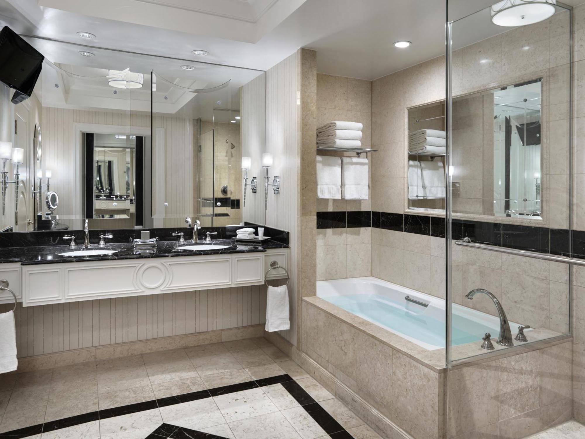 Palazzo Luxury King City View Suite,617013065:JPEG