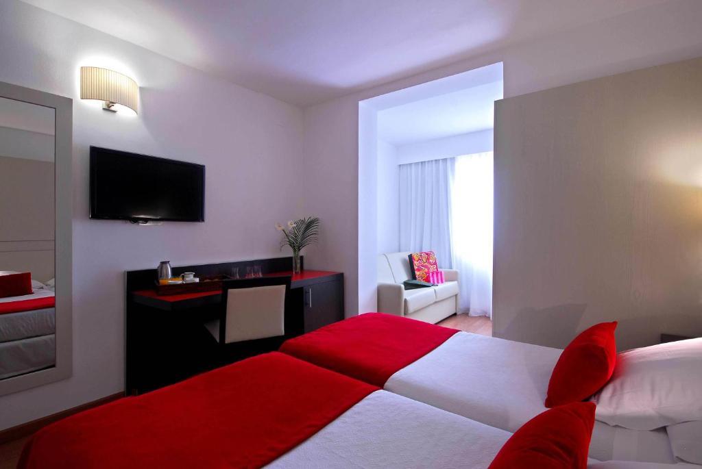 Quarto Duplo com Cama Extra (3 Adultos)