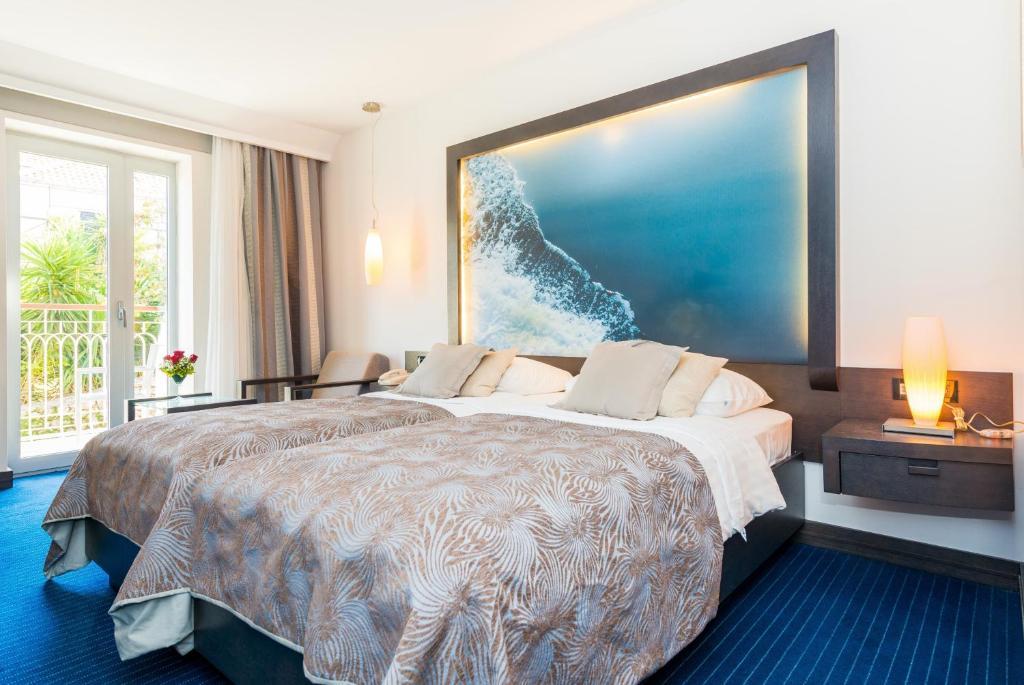 Classic Double or Twin Room Balcony