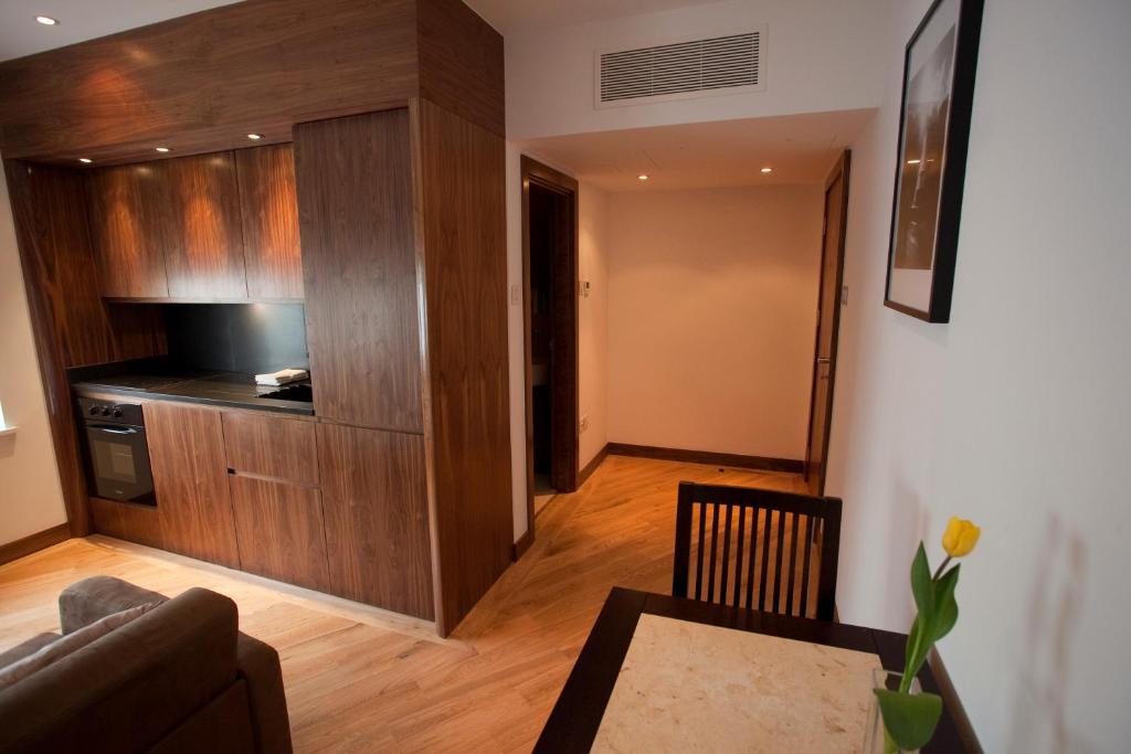 Executive Studio