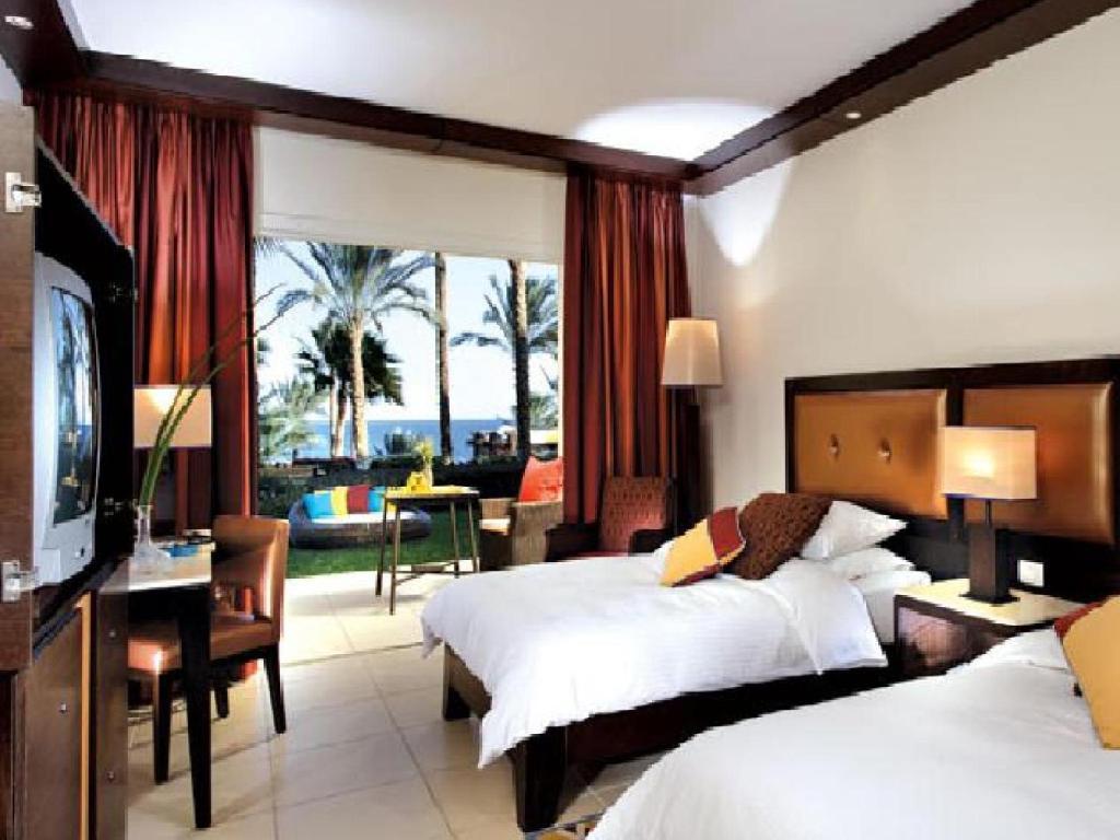 Camera Club Rotana con Vista Mare