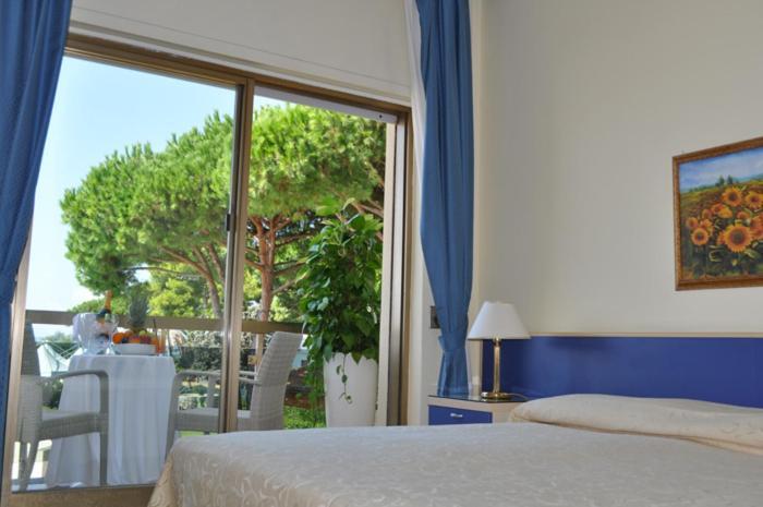 Superior Double or Twin Room Sea View