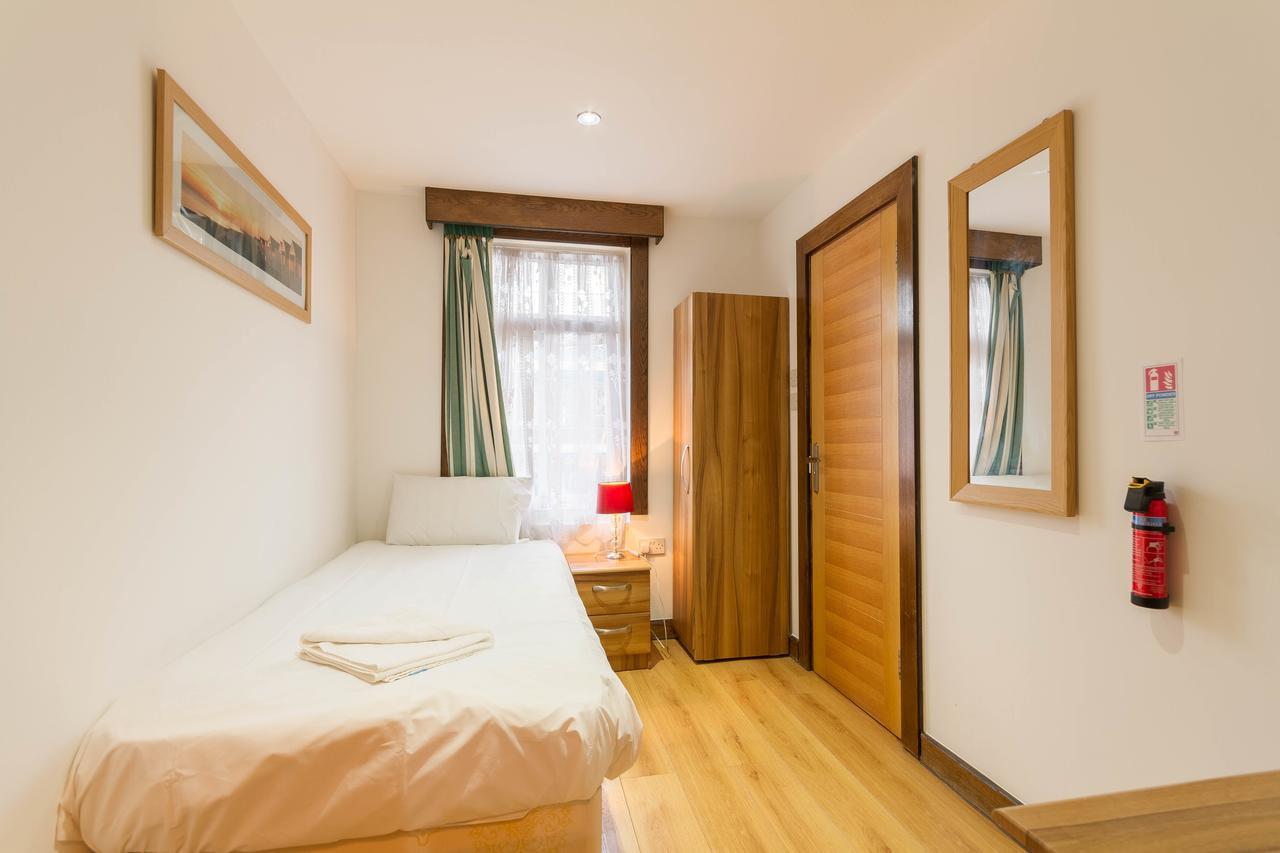 Budget Single Room,630910497:JPEG