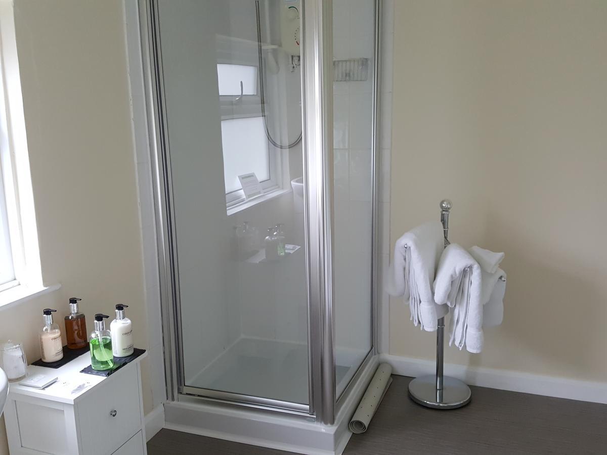 Single Room with Private Bathroom