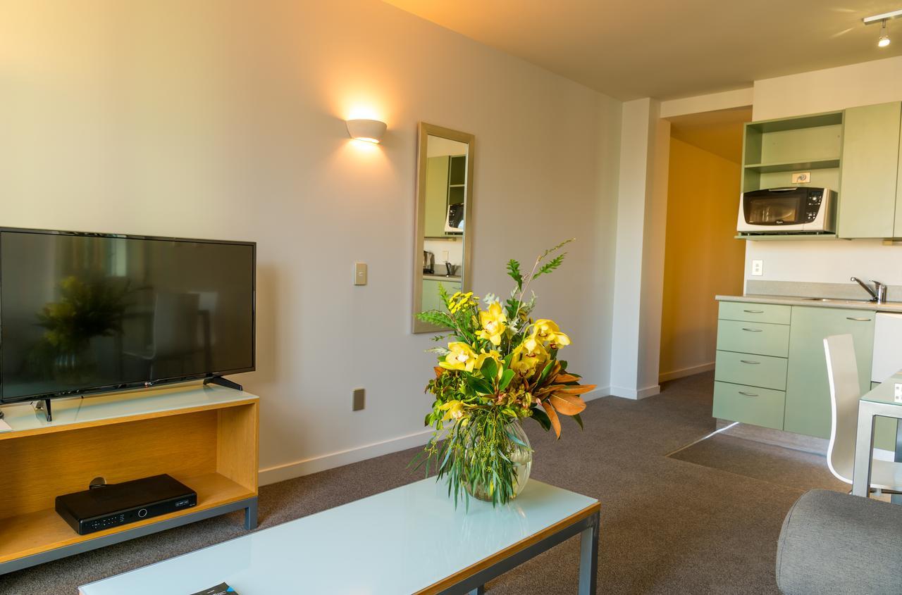 Queen One-Bedroom Apartment