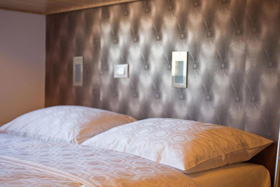 Quarto com Cama de Casal ou 2 de Solteiro