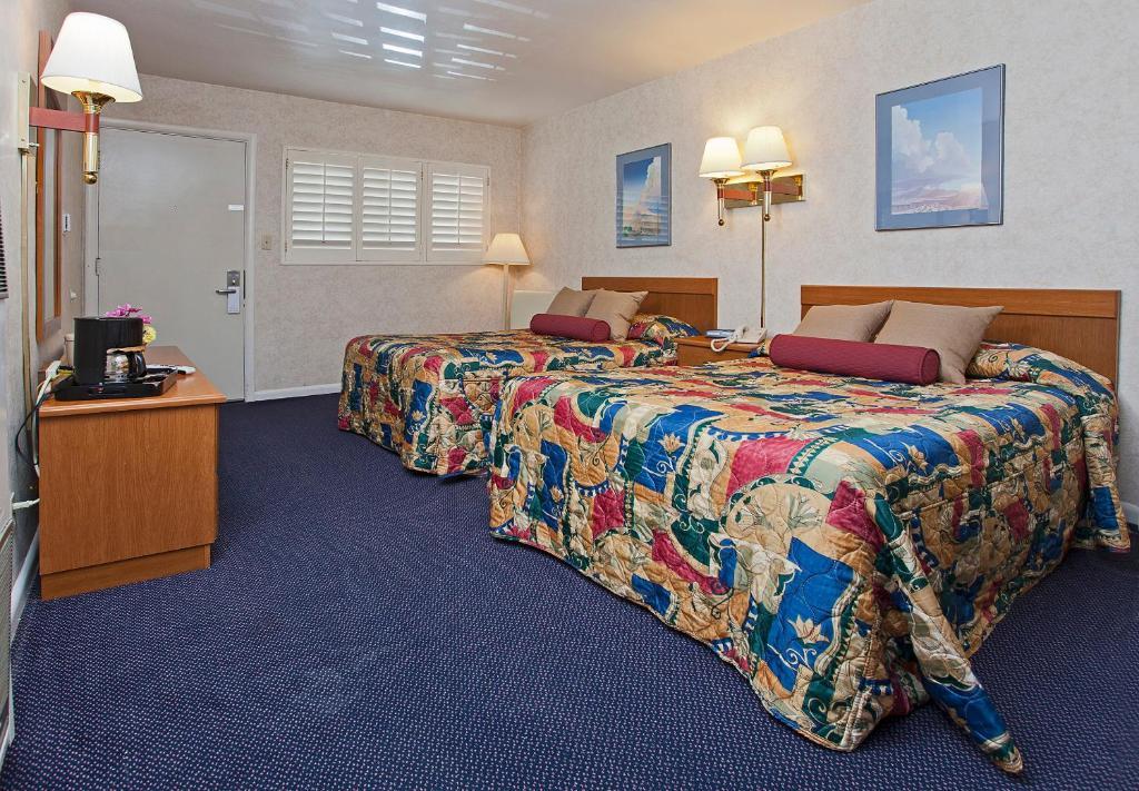 Room Two Double Beds