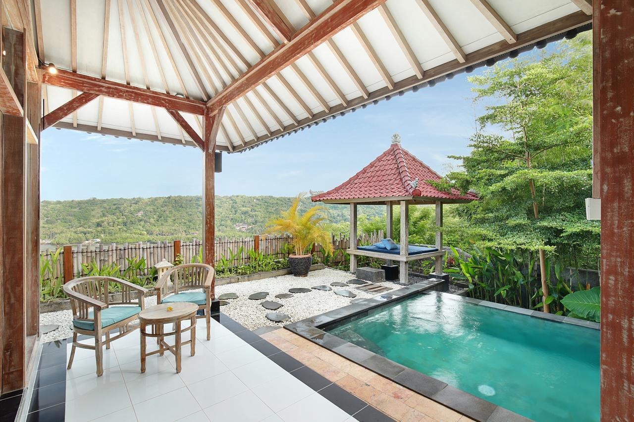 Klassische Poolvilla