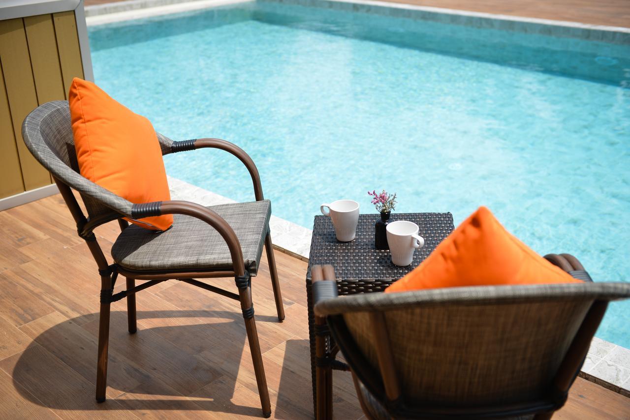 Habitación Doble Deluxe con acceso a la piscina