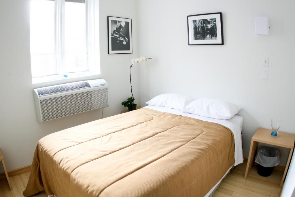 Quarto Standard com Cama de Casal e Casa de Banho Privativa