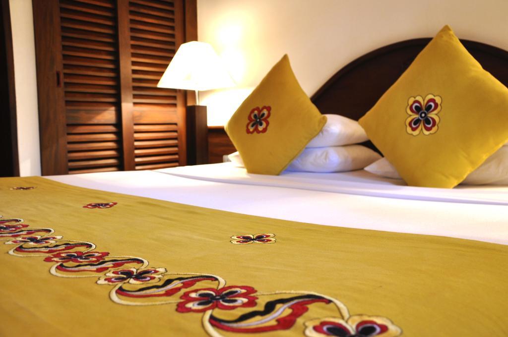 Deluxe Villa Early Check & Late Check-out on Availability & on all Spa Treatments