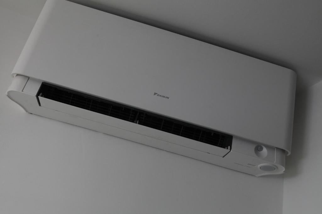 Camera Singola con Bagno Interno senza Finestra