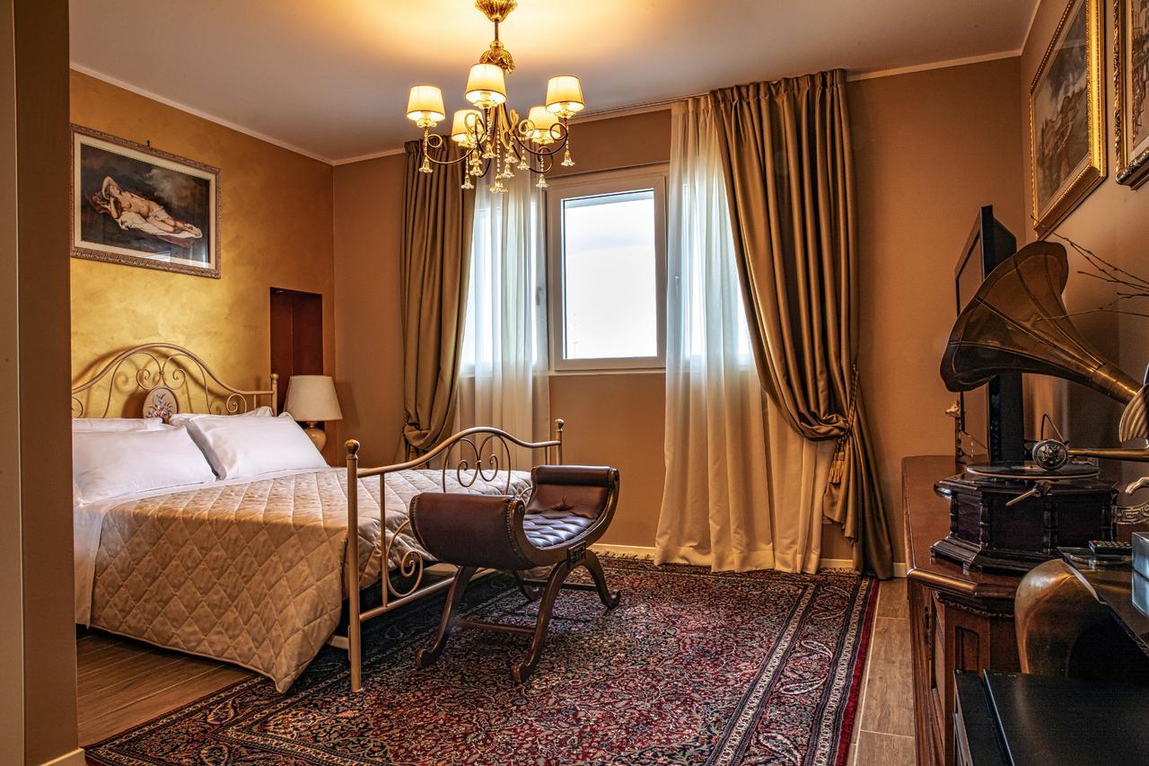 Superior Queen Room