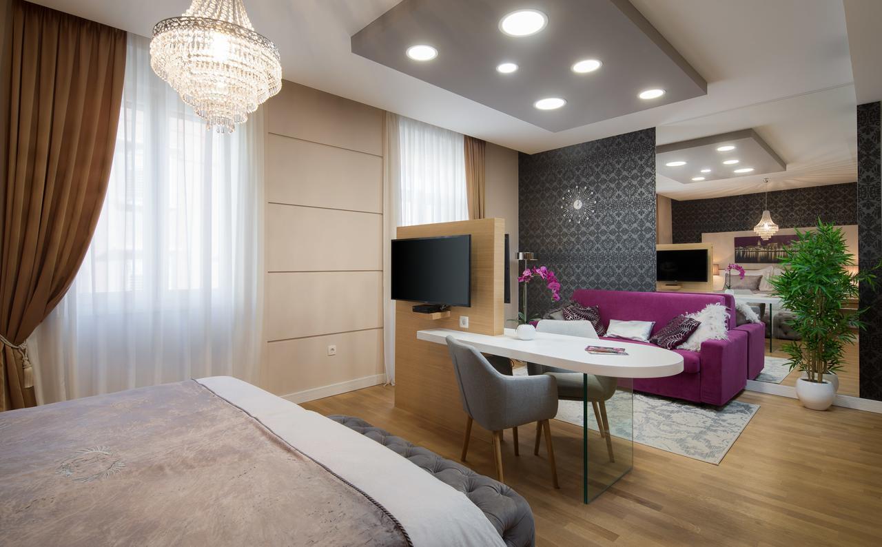 Deluxe Suite Balcony