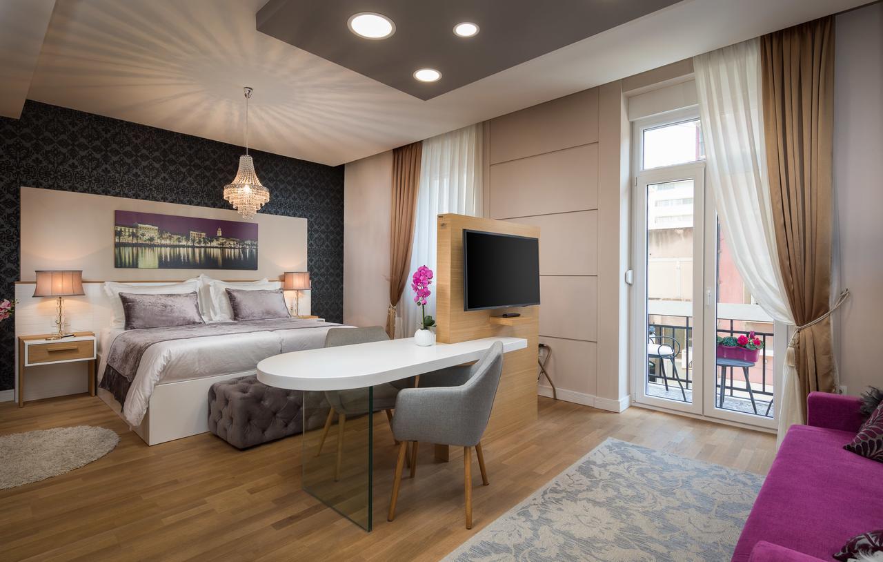 Deluxe Suite Balcony